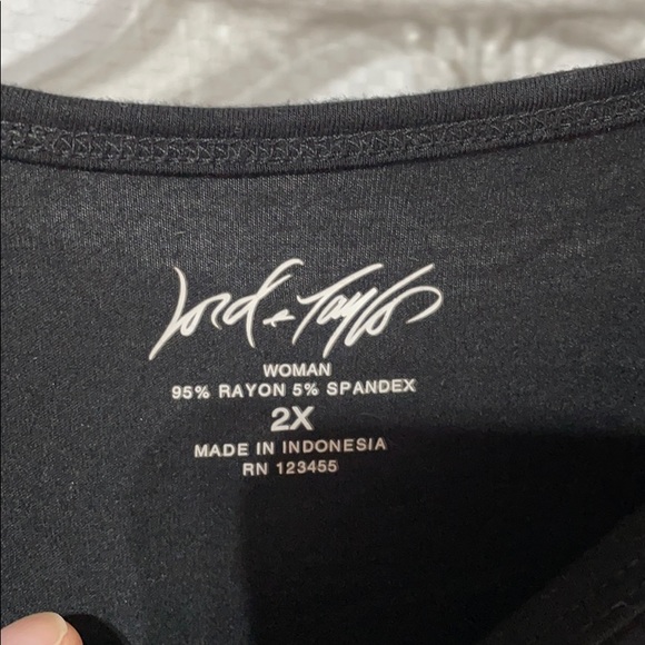 Lord & Taylor 2x black base layer super soft t euc - Picture 2 of 8